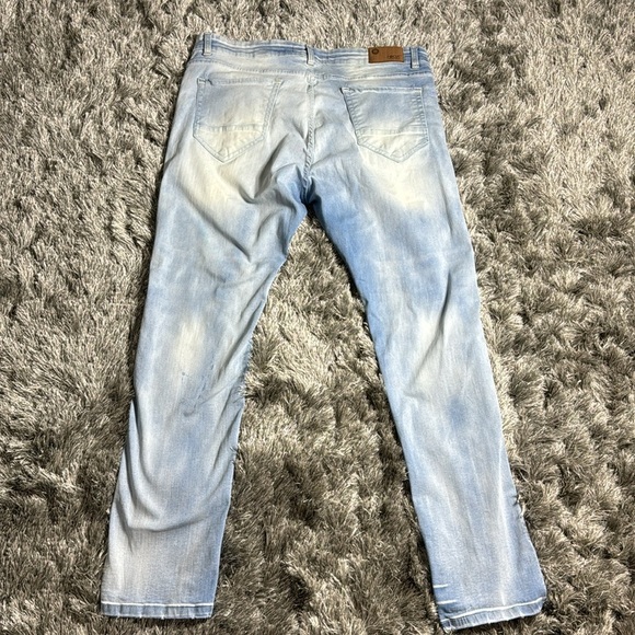 Mens focus light wash jeans - Picture 10 of 13